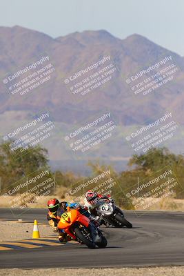 media/Dec-17-2023-CVMA (Sun) [[bf0c04832d]]/Race 4 Amateur Supersport Middleweight/